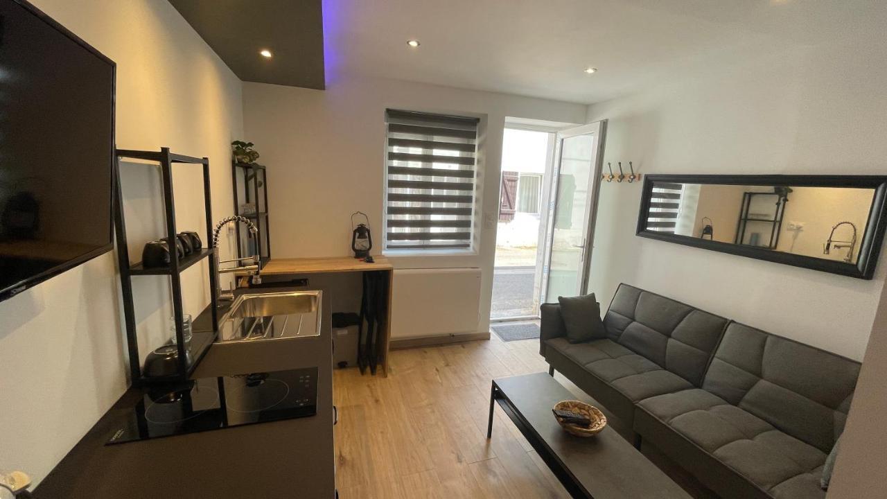 Bienvenue chez vous appartement en RDC avec espace extérieur privé Dole Esterno foto